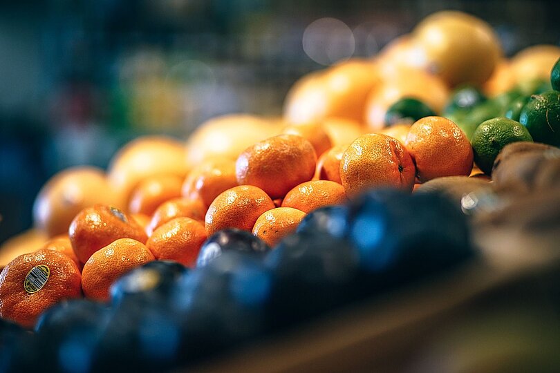 reife Mandarinen, Orangen, Limetten und noch mehr Citrusfrüchte
